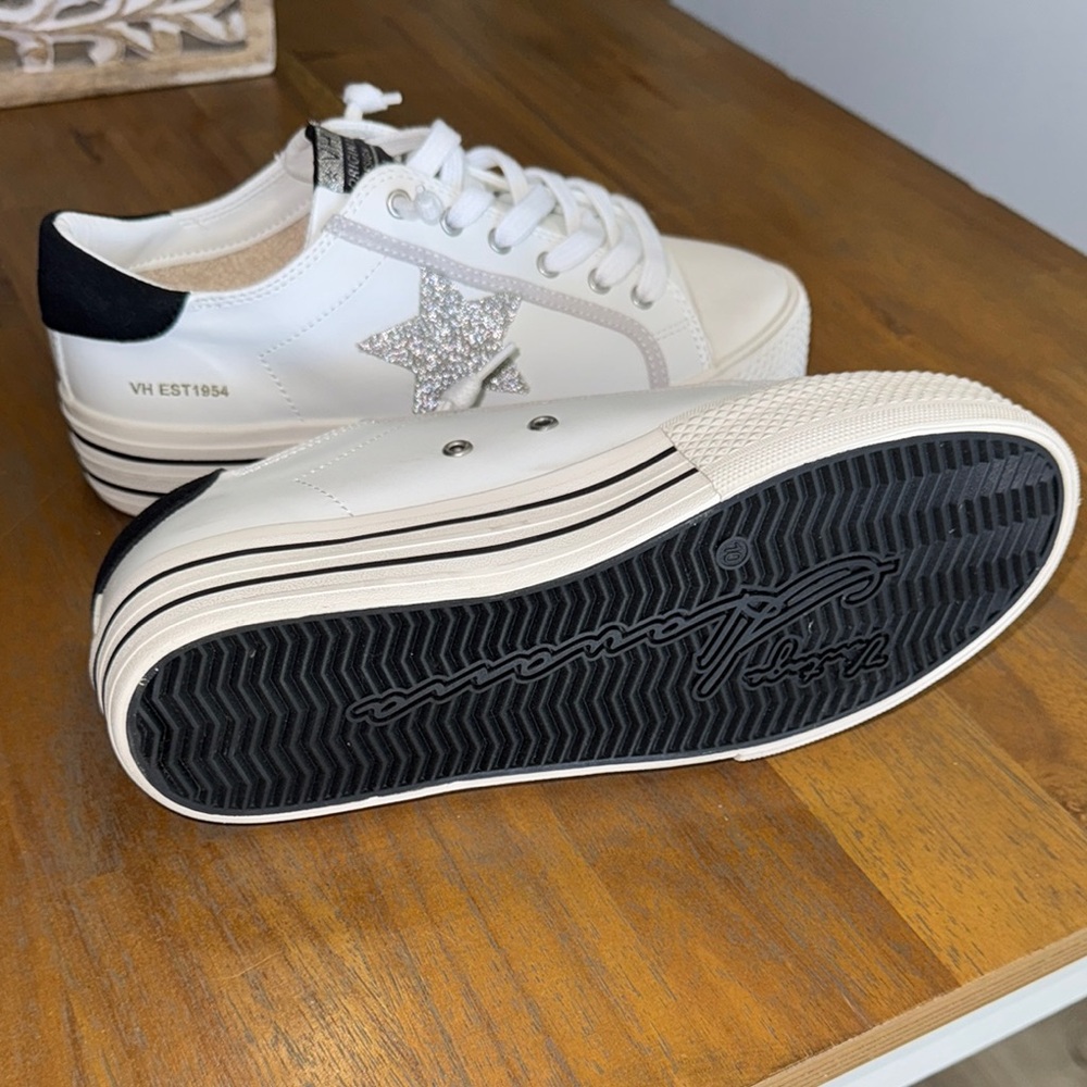 White Women’s Sneakers - Picture 6 of 17
